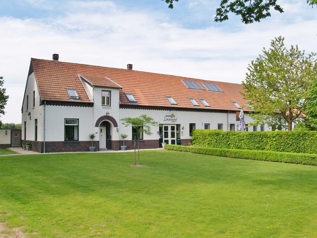 Hotel Lemmenhof Ell Eksteriør bilde